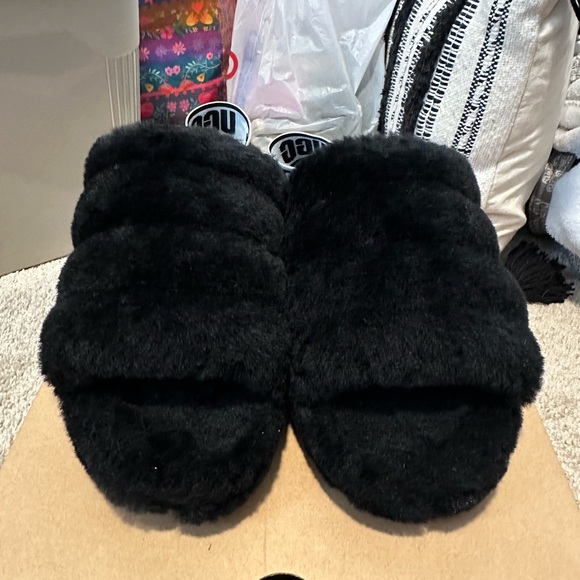 Black Ugg Slippers - Picture 4 of 6